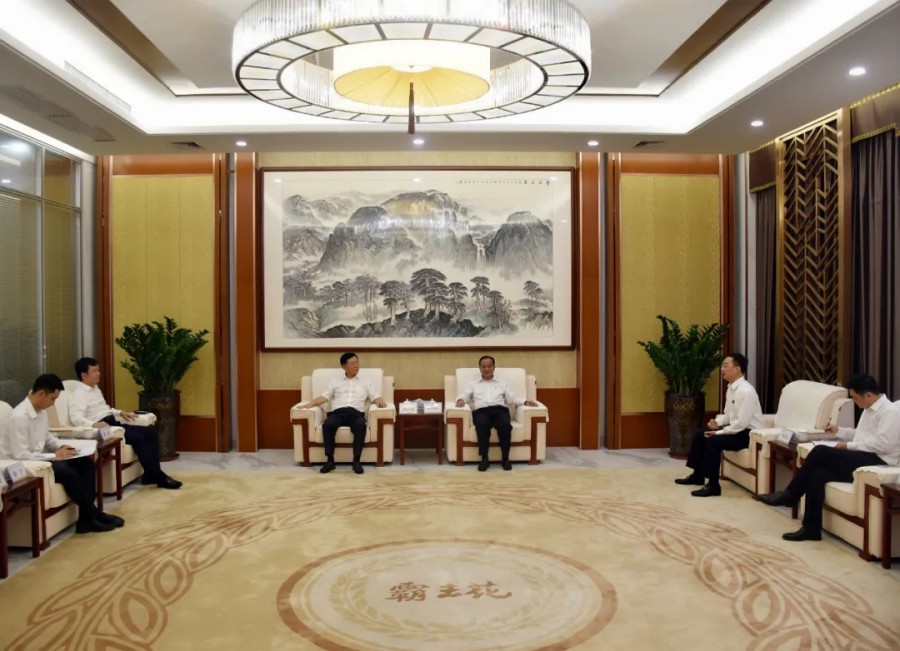 交通銀行廣東省分行行長(zhǎng)周寶志到訪廣東霸王花集團(tuán)